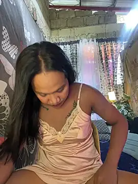 Snapshot of Queen-barbie chatting on April 29, 2026, 5:00 am Queen-barbie online show from April 29, 2026, 5:00 am