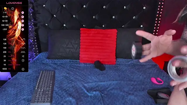 IM  Lilith online show from April 2, 2026, 5:27 am