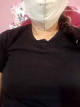 neha0882 online show from February 24, 2026, 6:22 am