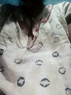 Royal hotti0011 online show from April 19, 2026, 9:17 pm