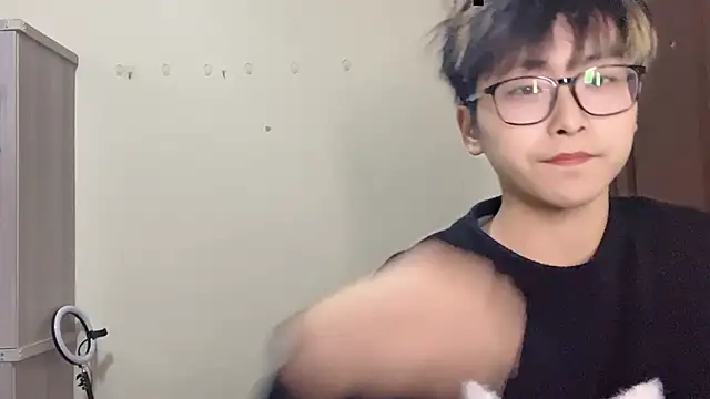Snapshot of zijunzbzs chatting on February 2, 2026, 11:20 am zijunzbzs online show from February 2, 2026, 11:20 am