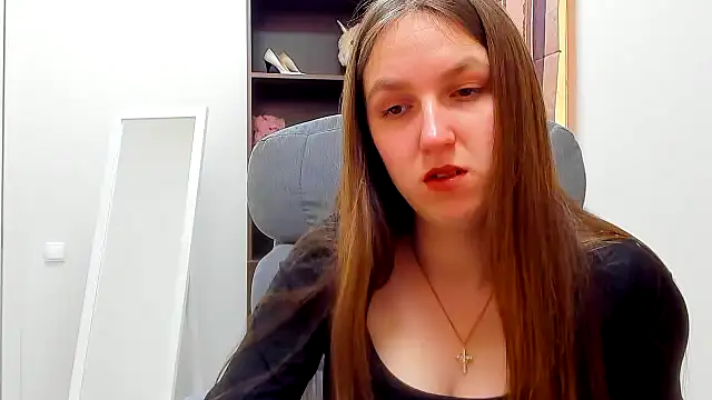 Snapshot of Nessi-Morris chatting on February 28, 2026, 9:43 am Nessi-Morris online show from February 28, 2026, 9:43 am