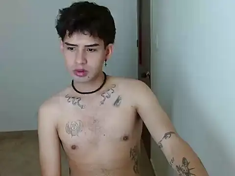 Snapshot of mike_smith03 chatting on April 10, 2026, 3:28 pm mike smith03 online show from April 10, 2026, 3:28 pm