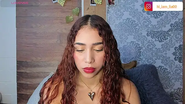 LiaHansson00 online show from April 2, 2026, 4:26 pm