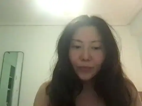 Snapshot of Yukasato1 chatting on February 1, 2026, 7:23 pm Yukasato1 online show from February 1, 2026, 7:23 pm