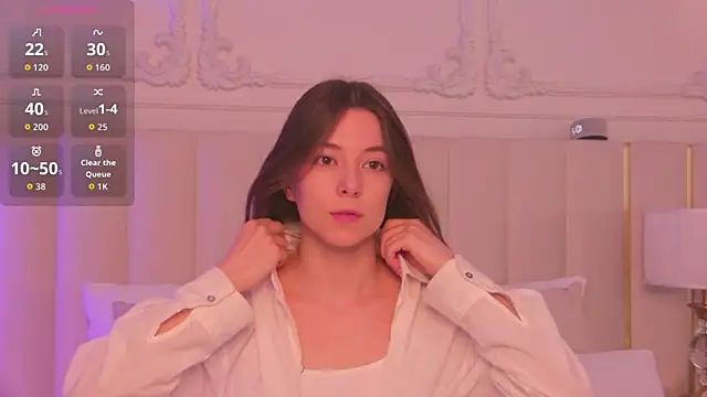 AlisseMoore online show from April 16, 2026, 6:25 am