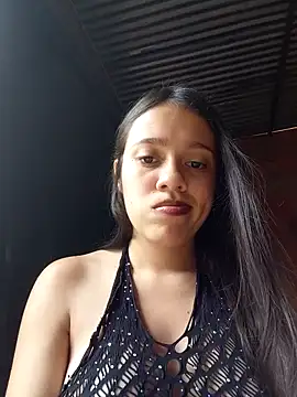 Snapshot of lachiki_plus chatting on February 9, 2026, 9:52 pm lachiki plus online show from February 9, 2026, 9:52 pm