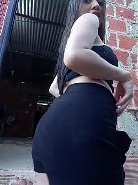 Snapshot of lachiki_plus chatting on February 13, 2026, 10:50 pm lachiki plus online show from February 13, 2026, 10:50 pm