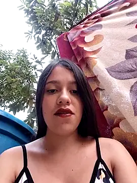 Snapshot of lachiki_plus chatting on February 19, 2026, 11:39 am lachiki plus online show from February 19, 2026, 11:39 am