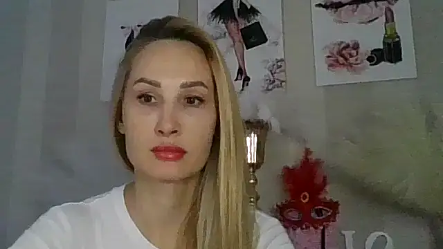 Kikki777 online show from February 9, 2026, 2:43 pm