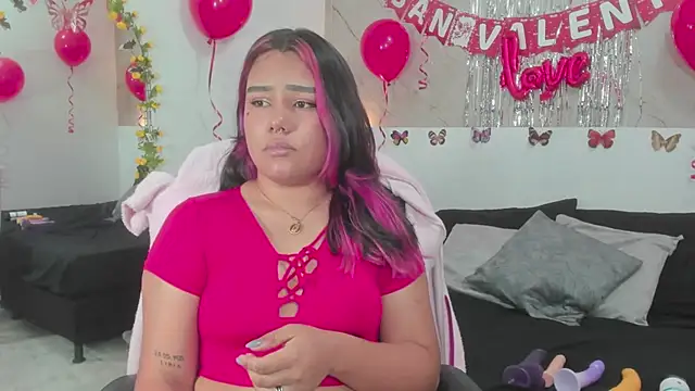 Lilith traviis online show from February 14, 2026, 7:10 pm