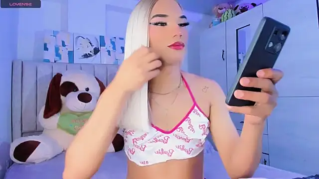 baby cleo  online show from April 25, 2026, 10:51 pm