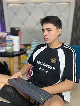 Samu Hott online show from March 3, 2026, 8:26 pm