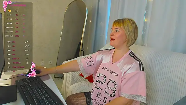 Snapshot of MaryClars chatting on February 27, 2026, 7:52 am MaryClars online show from February 27, 2026, 7:52 am