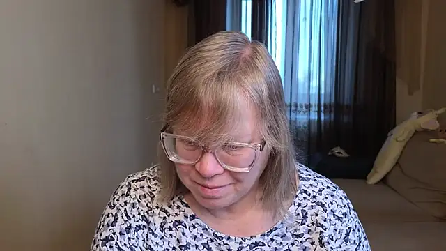 Snapshot of Emma_Eclipsee chatting on February 21, 2026, 11:33 am Emma Eclipsee online show from February 21, 2026, 11:33 am