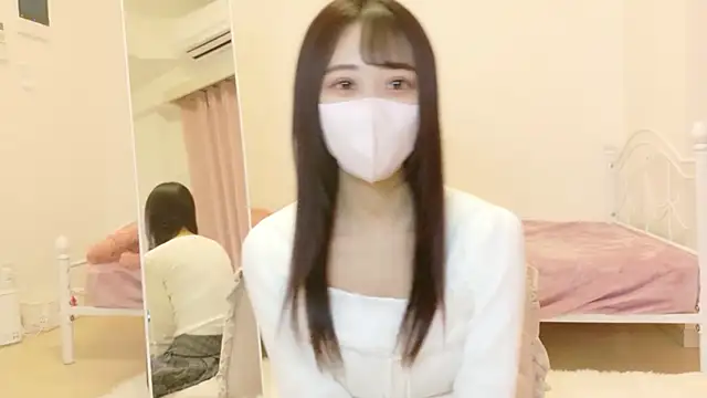 Snapshot of rinochan_v chatting on February 5, 2026, 11:59 am rinochan v online show from February 5, 2026, 11:59 am