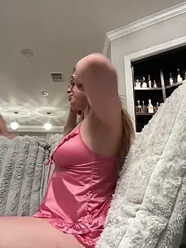 Snapshot of xxlivecouple chatting on February 16, 2026, 5:14 am xxlivecouple online show from February 16, 2026, 5:14 am