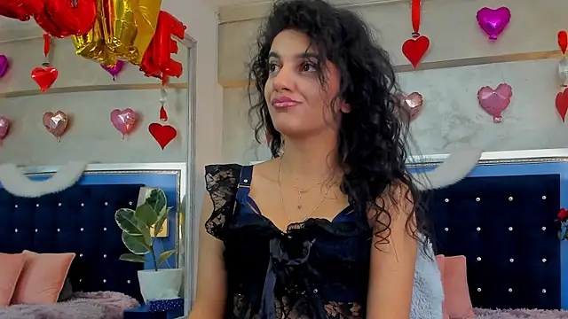 YasmineDelight online show from February 17, 2026, 8:44 am