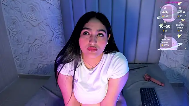 Lya dubois  online show from April 14, 2026, 8:48 pm