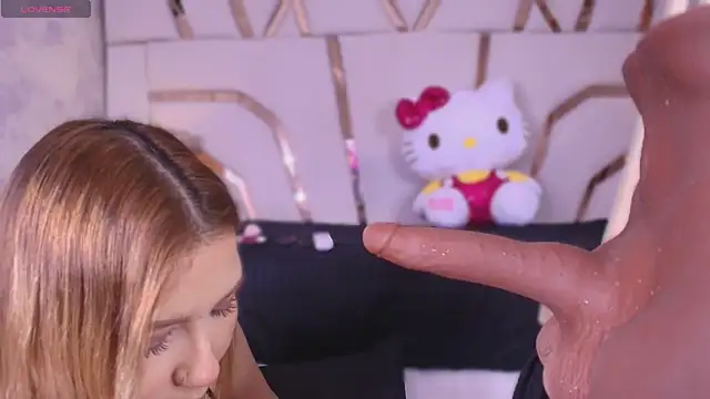 MelodyBloom  online show from April 2, 2026, 12:03 pm