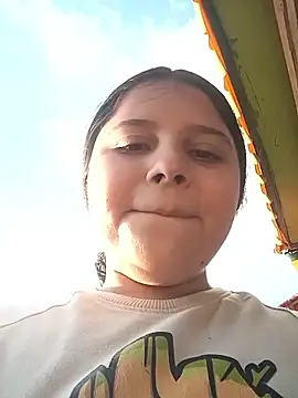 Snapshot of Salome_Vivas chatting on May 5, 2026, 10:07 pm Salome Vivas online show from May 5, 2026, 10:07 pm