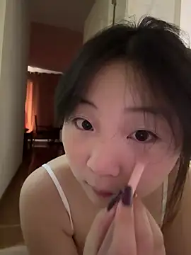 Snapshot of LXR77887 chatting on February 15, 2026, 3:14 am LXR77887 online show from February 15, 2026, 3:14 am