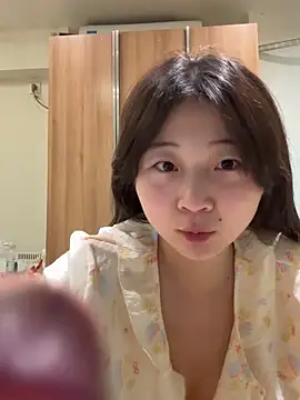 Snapshot of LXR77887 chatting on March 15, 2026, 12:16 am LXR77887 online show from March 15, 2026, 12:16 am