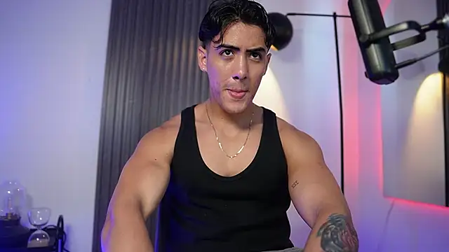 TaylerCross  online show from February 7, 2026, 7:06 pm