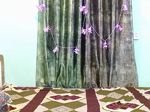 Snapshot of LIZNA_0 chatting on March 28, 2026, 4:39 pm LIZNA 0 online show from March 28, 2026, 4:39 pm