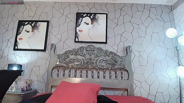 meganrousx online show from March 11, 2026, 11:38 am