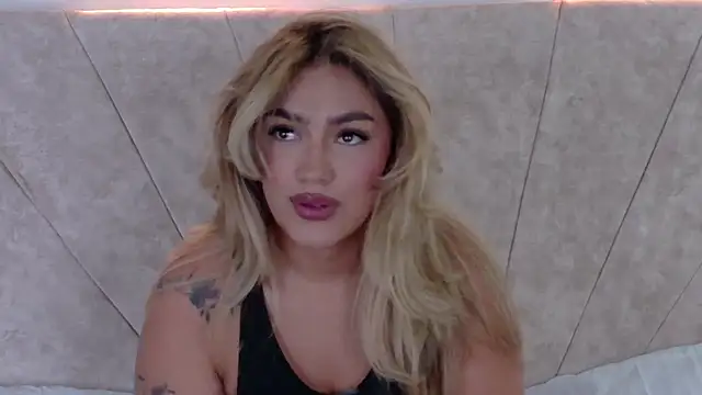 Snapshot of Maddy_Beluci chatting on June 28, 2026, 1:44 am Maddy Beluci online show from June 28, 2026, 1:44 am