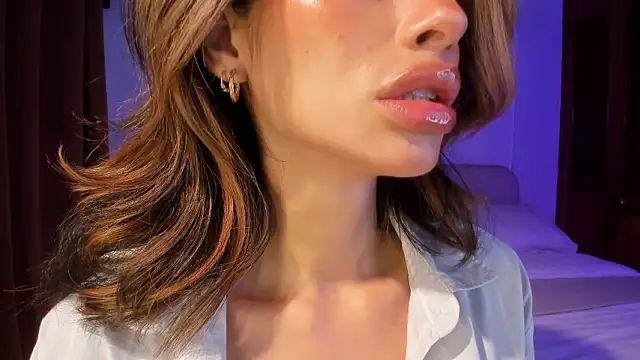 ConnieDeep online show from March 9, 2026, 9:35 am