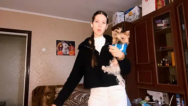 Snapshot of VelvetMax chatting on February 4, 2026, 7:36 am VelvetMax online show from February 4, 2026, 7:36 am