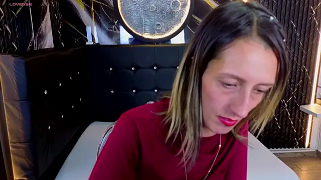 Snapshot of Karolyn_rousse chatting on February 7, 2026, 12:20 pm Karolyn rousse online show from February 7, 2026, 12:20 pm