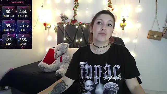 Snapshot of Sharma_Amayra chatting on February 5, 2026, 8:35 pm Sharma Amayra online show from February 5, 2026, 8:35 pm