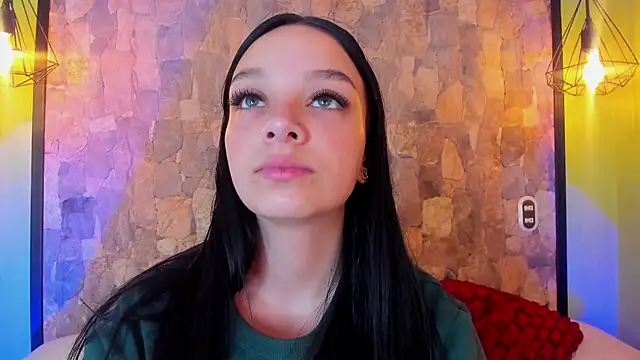 Elizabeth Ferrer online show from April 14, 2026, 12:22 pm