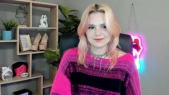 SweetLilyxo online show from July 5, 2026, 1:51 pm