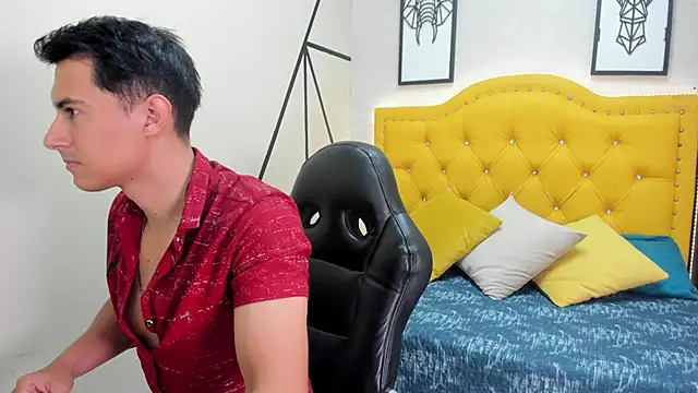 Snapshot of Mike_Conors chatting on February 27, 2026, 2:22 am Mike Conors online show from February 27, 2026, 2:22 am