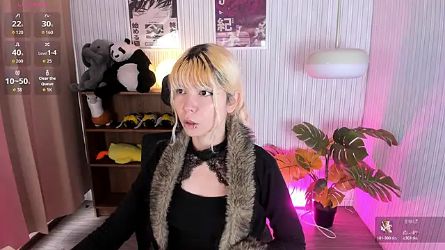 Snapshot of Laukyubey1 chatting on February 13, 2026, 7:32 pm Laukyubey1 online show from February 13, 2026, 7:32 pm