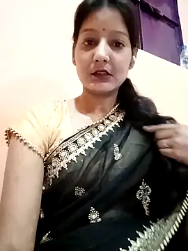 Ayesharani1 online show from April 4, 2026, 4:26 pm