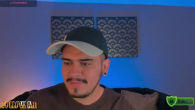 Snapshot of Chriss_Hunt chatting on February 13, 2026, 11:50 am Chriss Hunt online show from February 13, 2026, 11:50 am