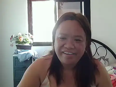 Snapshot of yummychubby29 chatting on May 25, 2026, 3:23 am yummychubby29 online show from May 25, 2026, 3:23 am