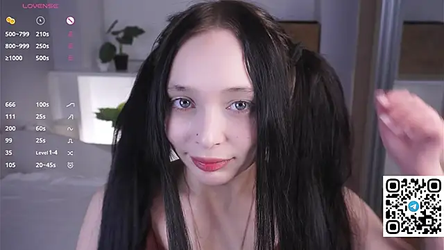 Snapshot of HannaHayles chatting on March 6, 2026, 5:42 pm HannaHayles online show from March 6, 2026, 5:42 pm