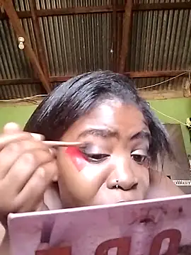 Snapshot of blxckiey chatting on February 6, 2026, 8:18 am blxckiey online show from February 6, 2026, 8:18 am