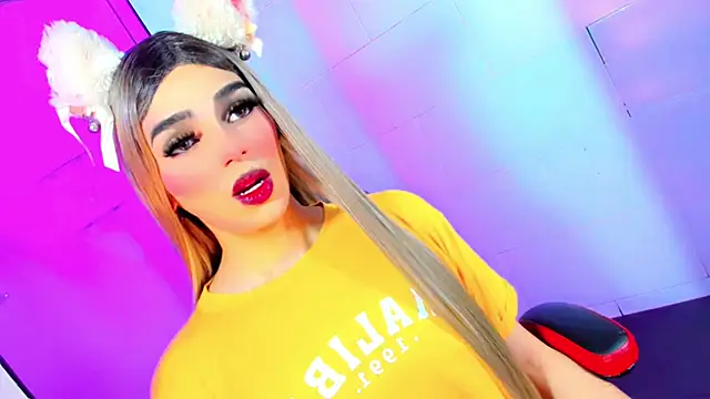 Snapshot of Maddye_Fox chatting on March 3, 2026, 7:09 pm Maddye Fox online show from March 3, 2026, 7:09 pm