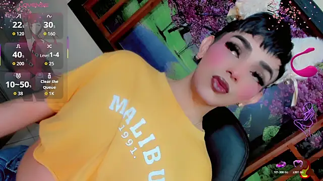 Snapshot of Maddye_Fox chatting on April 22, 2026, 7:15 pm Maddye Fox online show from April 22, 2026, 7:15 pm