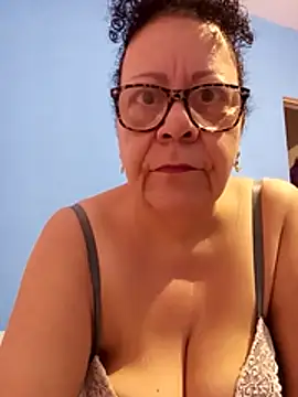 Snapshot of Luach chatting on February 25, 2026, 8:57 am Luach online show from February 25, 2026, 8:57 am