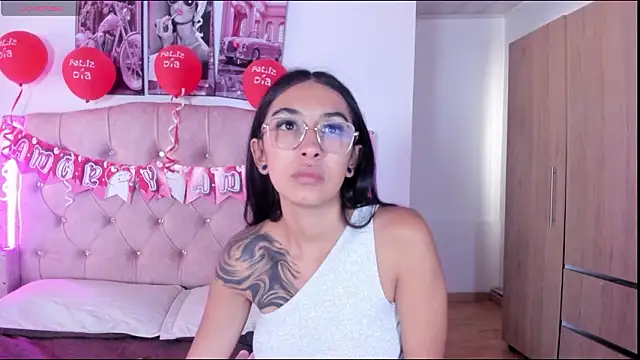 liittle  baby online show from February 21, 2026, 12:06 pm