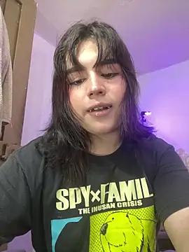 Snapshot of Daniellesins1 chatting on May 9, 2026, 2:17 am Daniellesins1 online show from May 9, 2026, 2:17 am