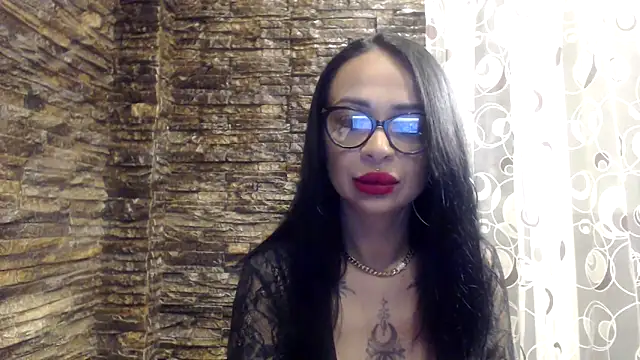 Snapshot of BrianaBloom chatting on April 20, 2026, 6:53 pm BrianaBloom online show from April 20, 2026, 6:53 pm